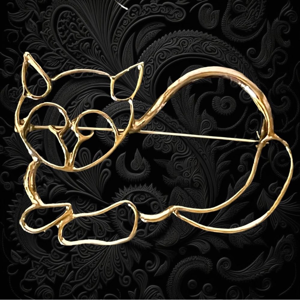 Lounging Cat Silhouette Outline Brooch Pin Gold Tone Metal Clasp Back 2.5" Long